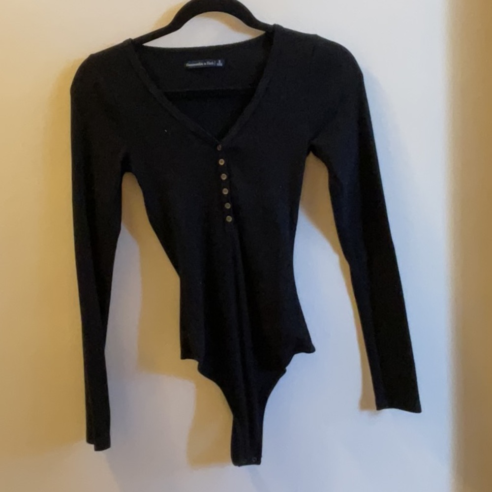 Abercrombie & Fitch long-sleeve six button thermal bodysuit. Black size Small